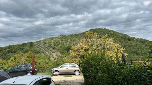 appartamento in vendita a Scandriglia in zona Ponticelli