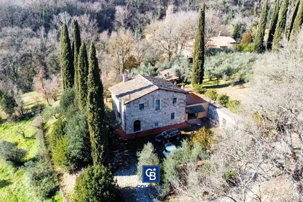 casa indipendente in vendita a Scandriglia