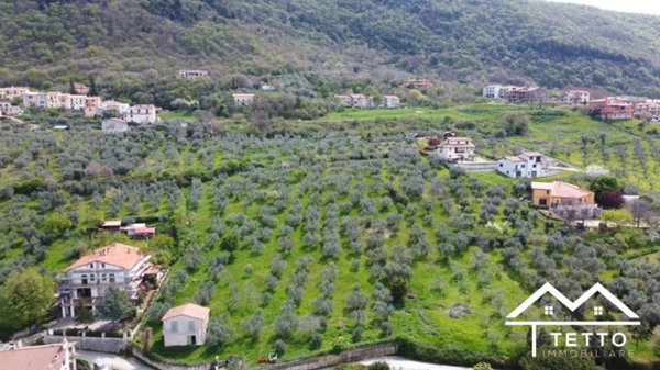 terreno edificabile in vendita a Scandriglia