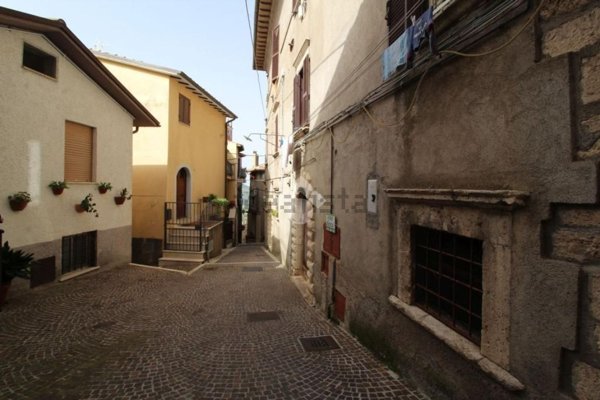 appartamento in vendita a Scandriglia