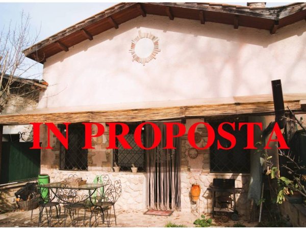 casa indipendente in vendita a Scandriglia