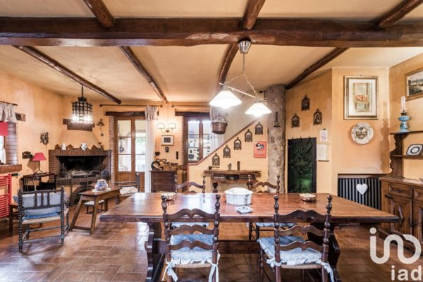 casa indipendente in vendita a Scandriglia