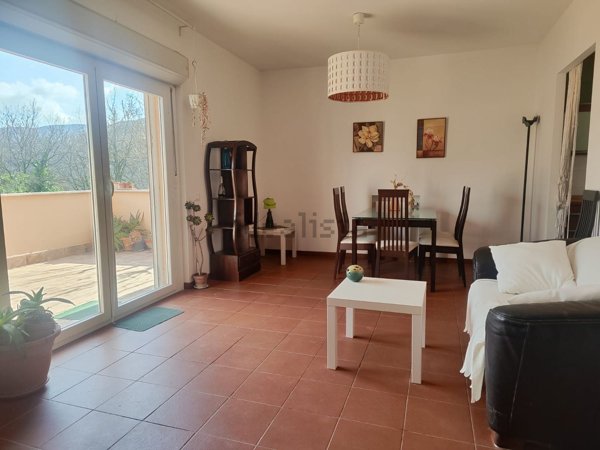 casa indipendente in vendita a Scandriglia