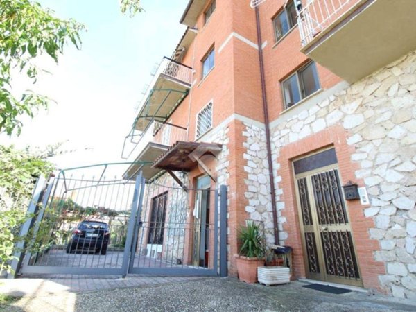 appartamento in vendita a Scandriglia