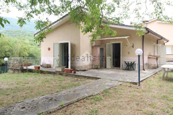 appartamento in vendita a Scandriglia