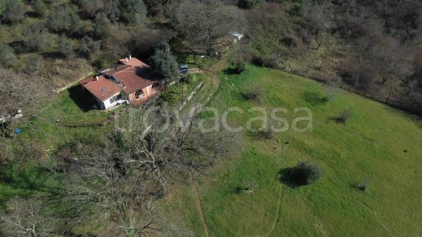 casa indipendente in vendita a Scandriglia