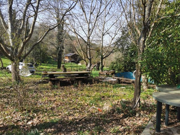 casa indipendente in vendita a Scandriglia