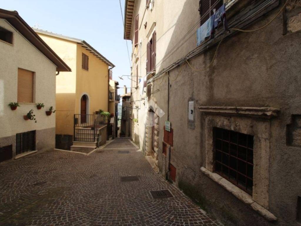 appartamento in vendita a Scandriglia