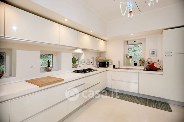 casa indipendente in vendita a Scandriglia