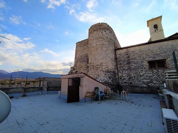 appartamento in vendita a Scandriglia in zona Ponticelli