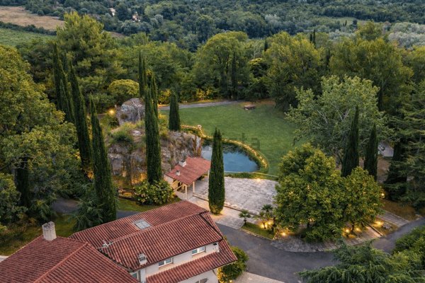 casa indipendente in vendita a Scandriglia
