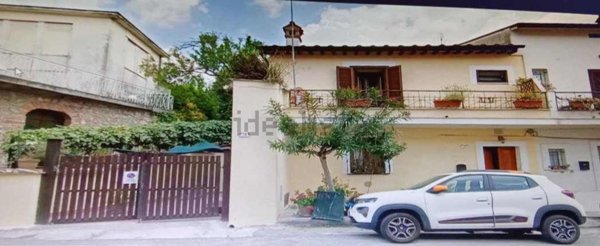 casa semindipendente in vendita a Scandriglia