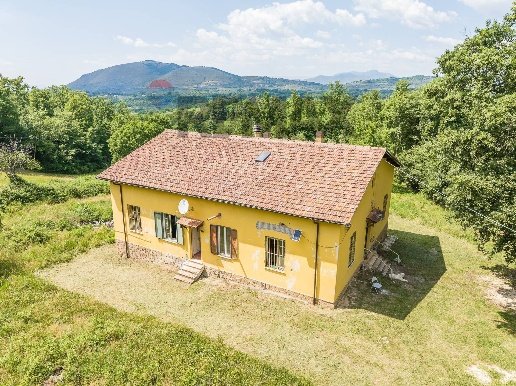casa indipendente in vendita a Scandriglia