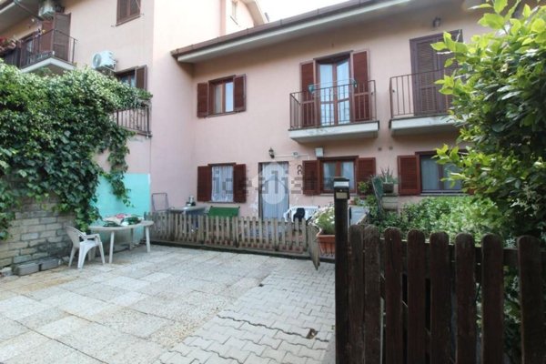 casa indipendente in vendita a Scandriglia