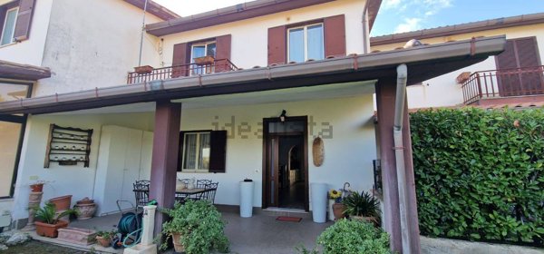 casa indipendente in vendita a Scandriglia
