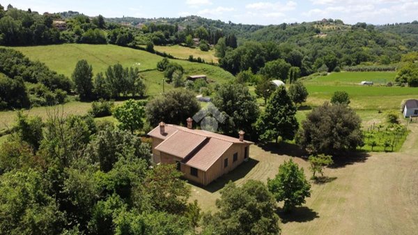 casa indipendente in vendita a Selci