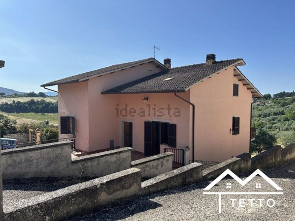 casa indipendente in vendita a Selci