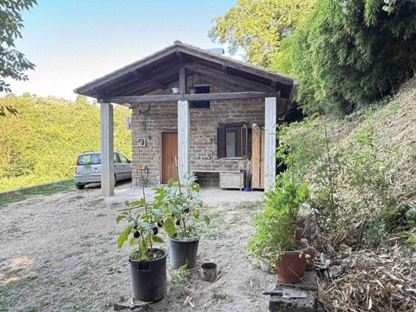 pentavano in vendita a Selci