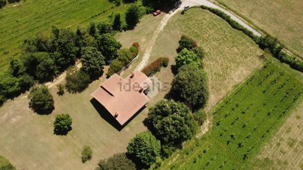 casa indipendente in vendita a Selci