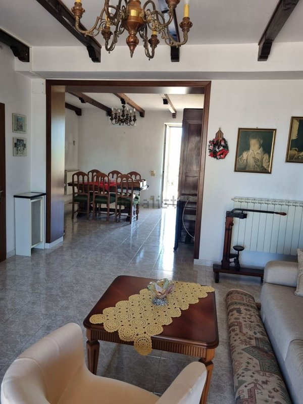 casa indipendente in vendita a Selci