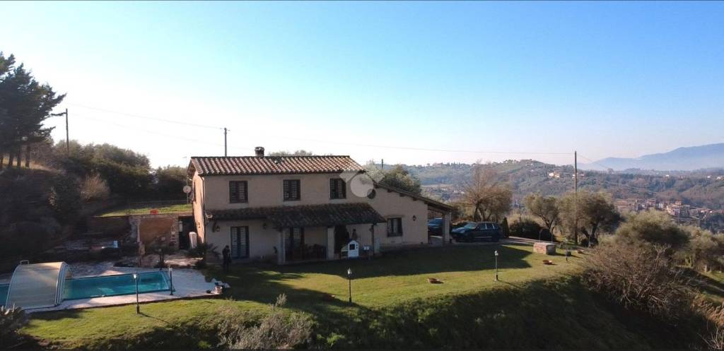 casa indipendente in vendita a Selci