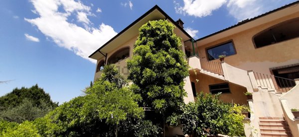 casa indipendente in vendita a Selci