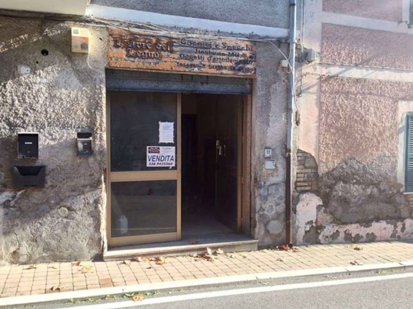 negozio in vendita a Stimigliano