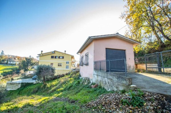 locale di sgombero in vendita a Stimigliano