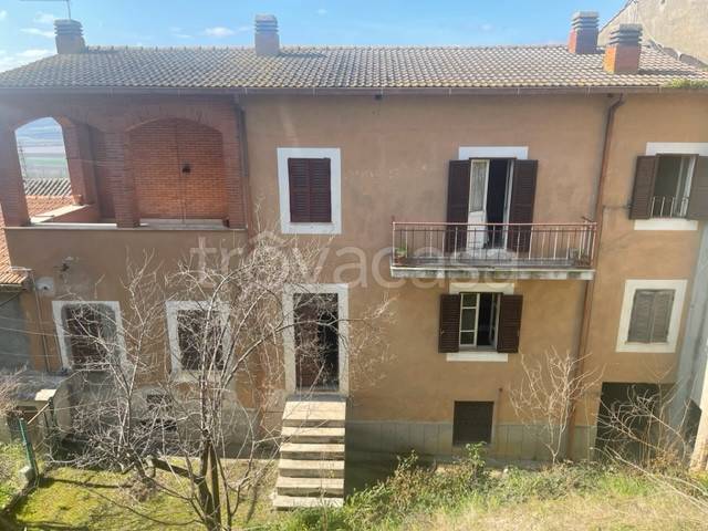 casa indipendente in vendita a Stimigliano