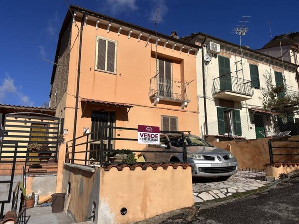 casa indipendente in vendita a Stimigliano