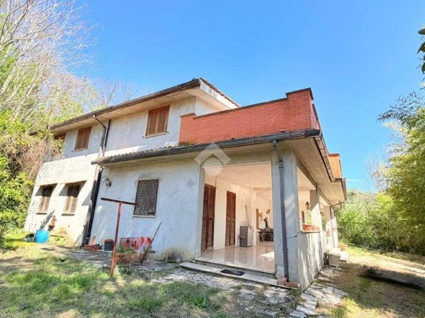 casa indipendente in vendita a Stimigliano