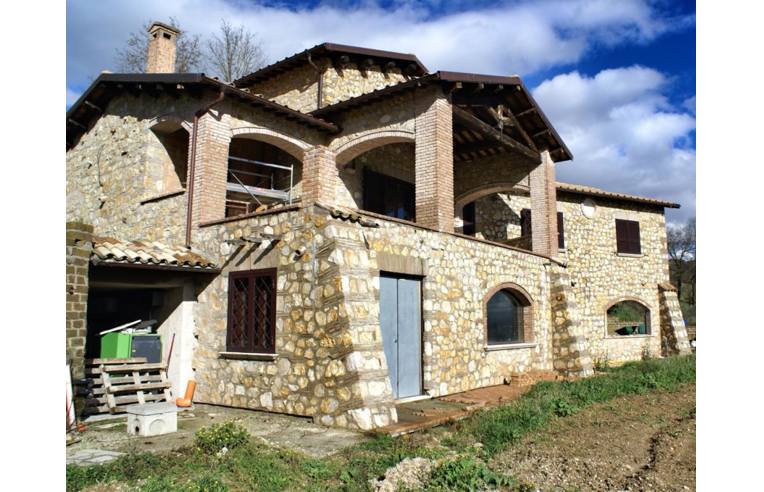 casa indipendente in vendita a Stimigliano