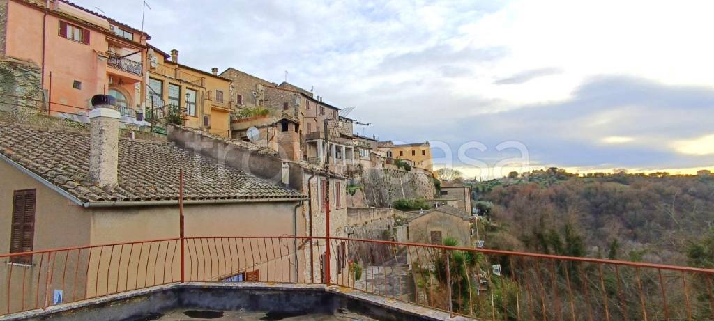 casa indipendente in vendita a Tarano