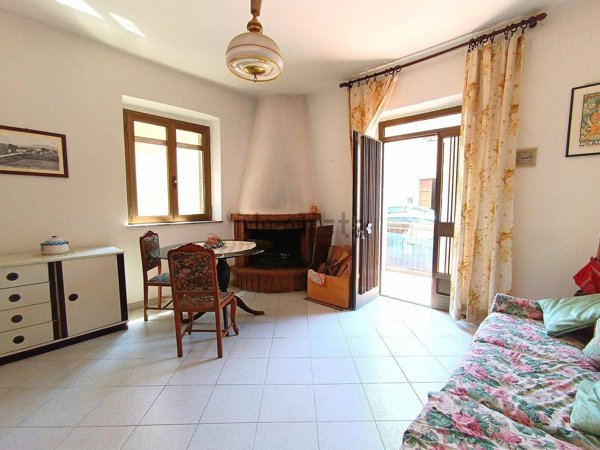 appartamento in vendita a Tarano in zona Baracche di San Polo