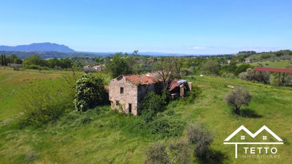 casa indipendente in vendita a Tarano in zona San Polo