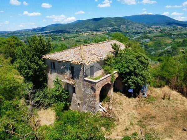 casa indipendente in vendita a Tarano