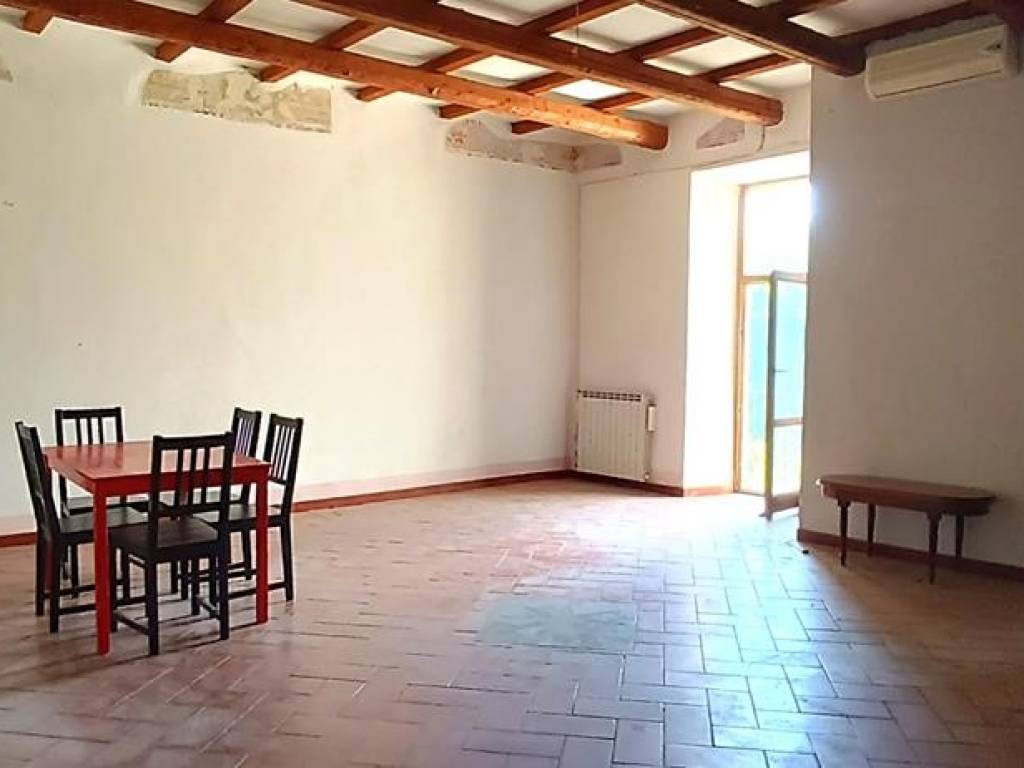 appartamento in vendita a Tarano