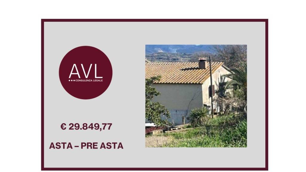 casa indipendente in vendita a Tarano
