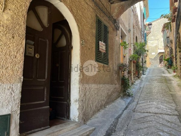 appartamento in vendita a Tarano in zona San Polo