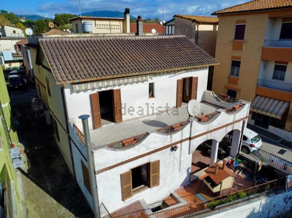 casa semindipendente in vendita a Tarano in zona Baracche di San Polo