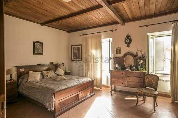 casa indipendente in vendita a Tarano