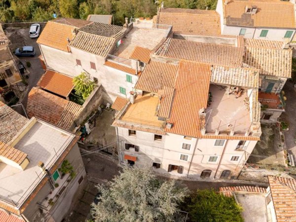 casa indipendente in vendita a Tarano