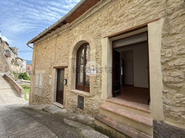 appartamento in vendita a Tarano