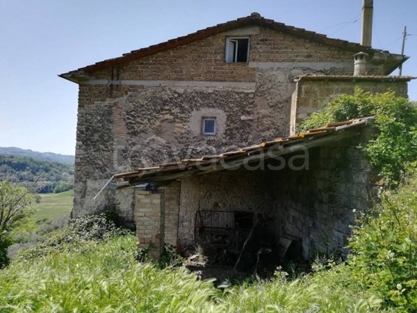 casa indipendente in vendita a Tarano