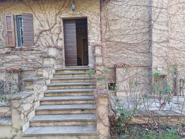 casa indipendente in vendita a Toffia