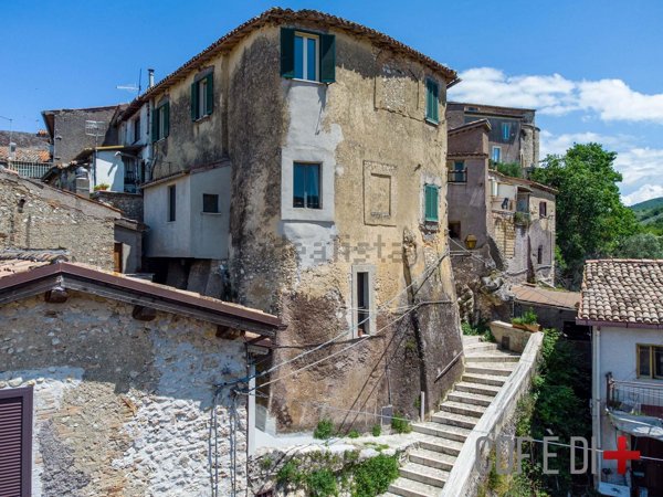 appartamento in vendita a Toffia