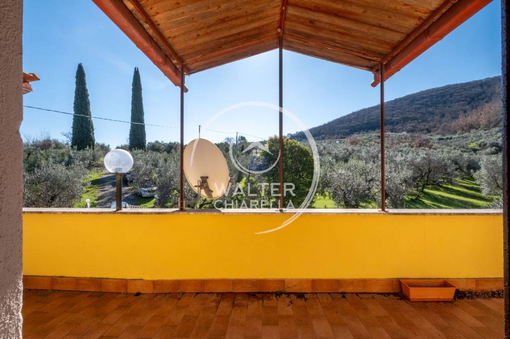 casa indipendente in vendita a Toffia
