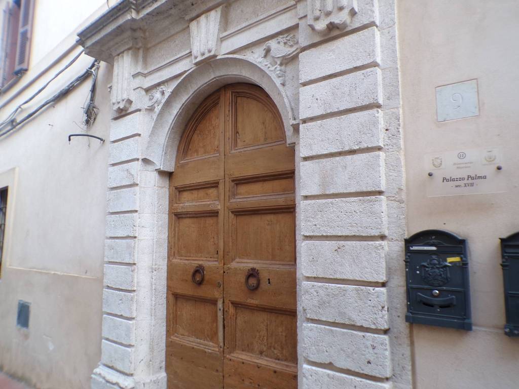 appartamento in vendita a Toffia
