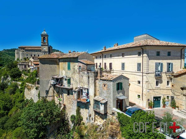 appartamento in vendita a Toffia