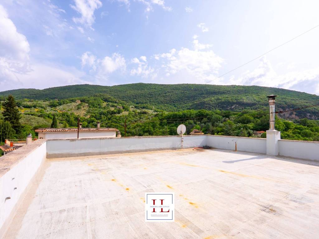 appartamento in vendita a Toffia